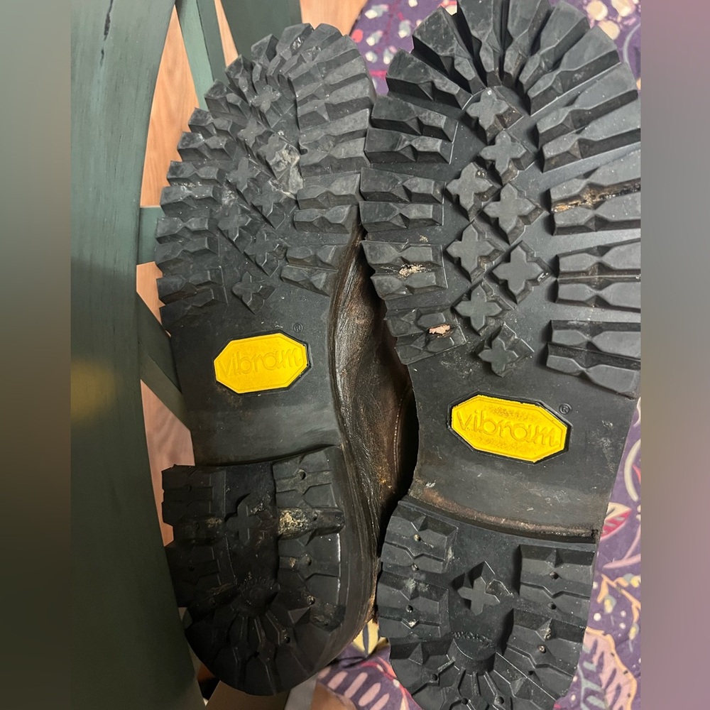 VIBRAM soles Blundstone w new vibram soles - Picture 4 of 8